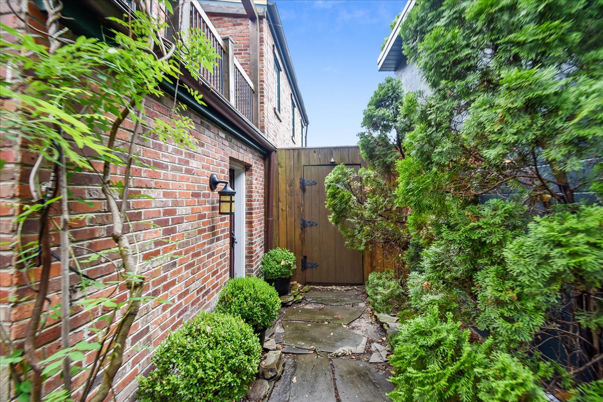 Furnished Houses in Alexandria VA